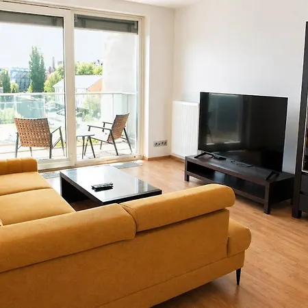 Large Two-room Near Centre 公寓 科希策